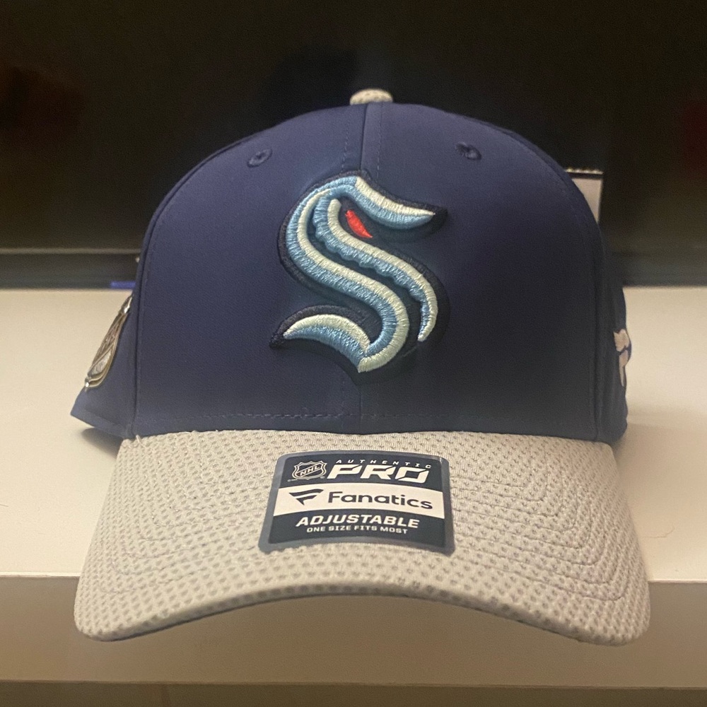 Men's Seattle Kraken Fanatics Branded Navy Primary Logo Snapback Hat